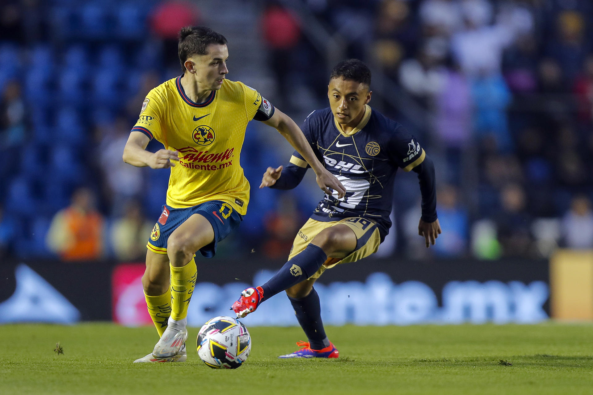 Fidalgo anuncia que ya es mexicano, pero que no piensa en el Tricolor