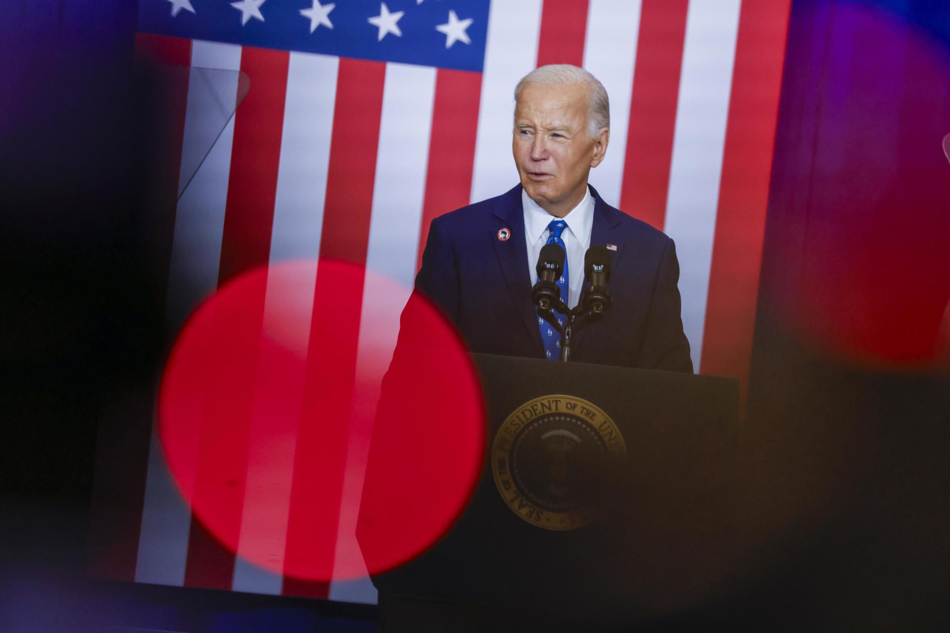 Biden insiste que los drones avistados en Nueva Jersey no suponen un peligro