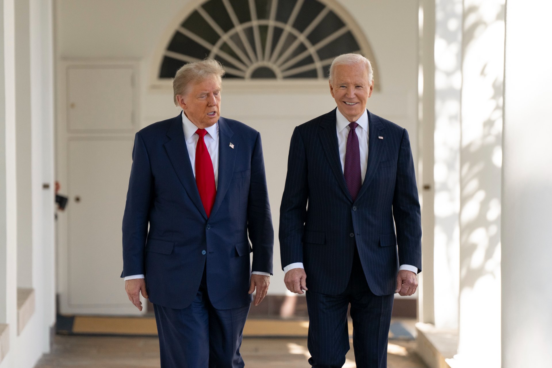 Biden avisa que políticas de Trump podrían suponer un “desastre económico” para EE.UU.