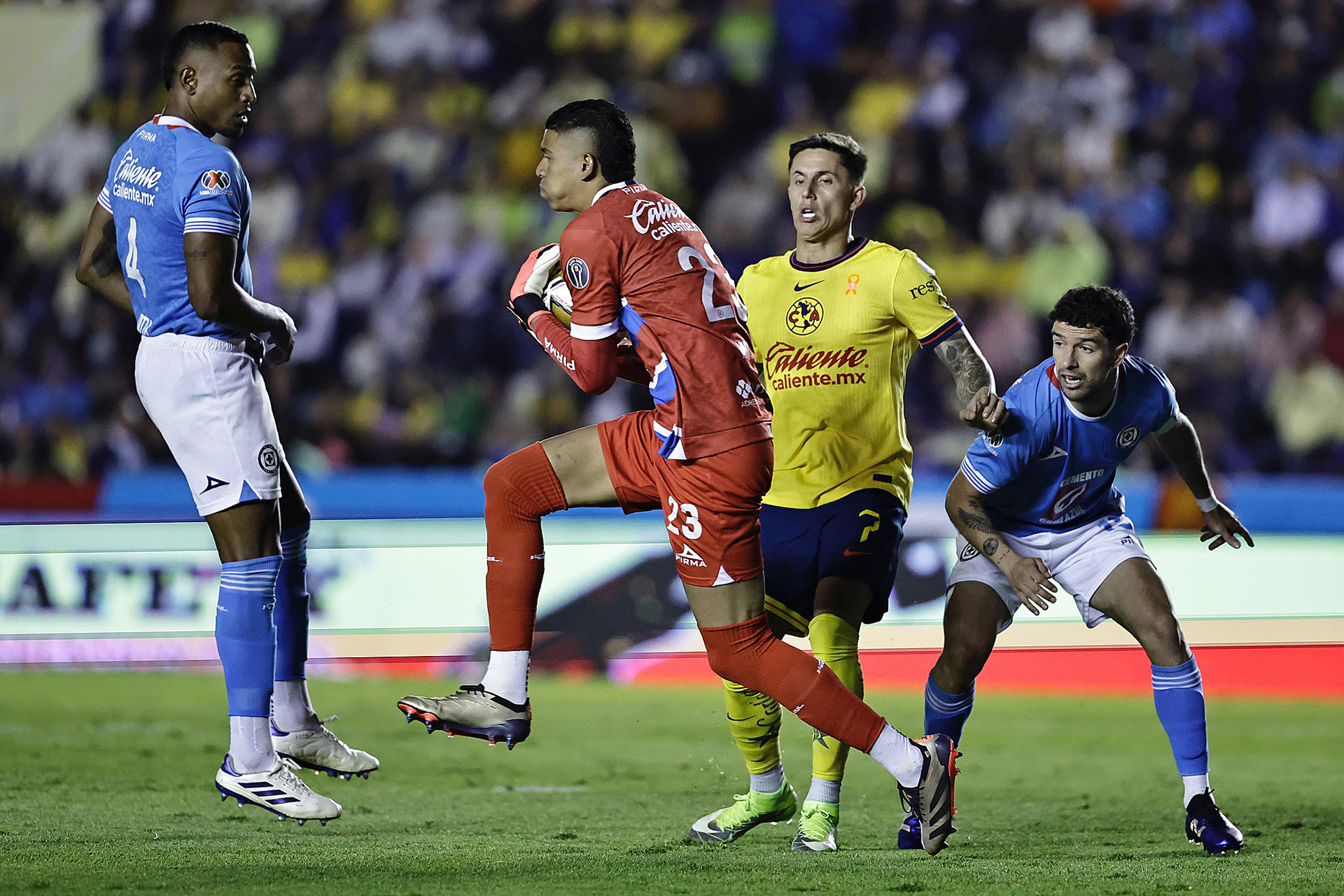 Cruz Azul y América no se hacen daño; todo se definirá en la vuelta