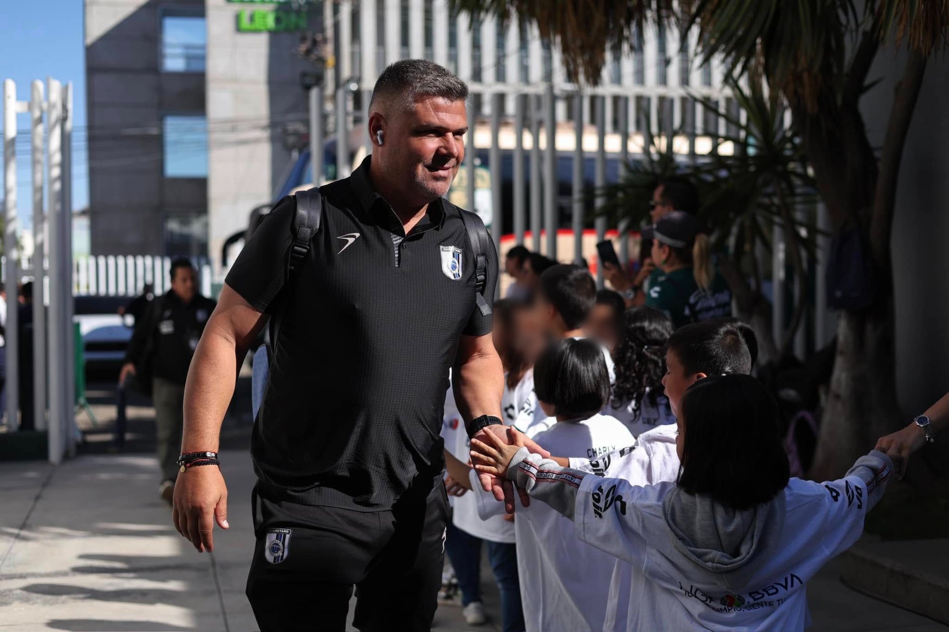 Gallos Blancos de Querétaro anuncia la salida del entrenador Mauro Gerk