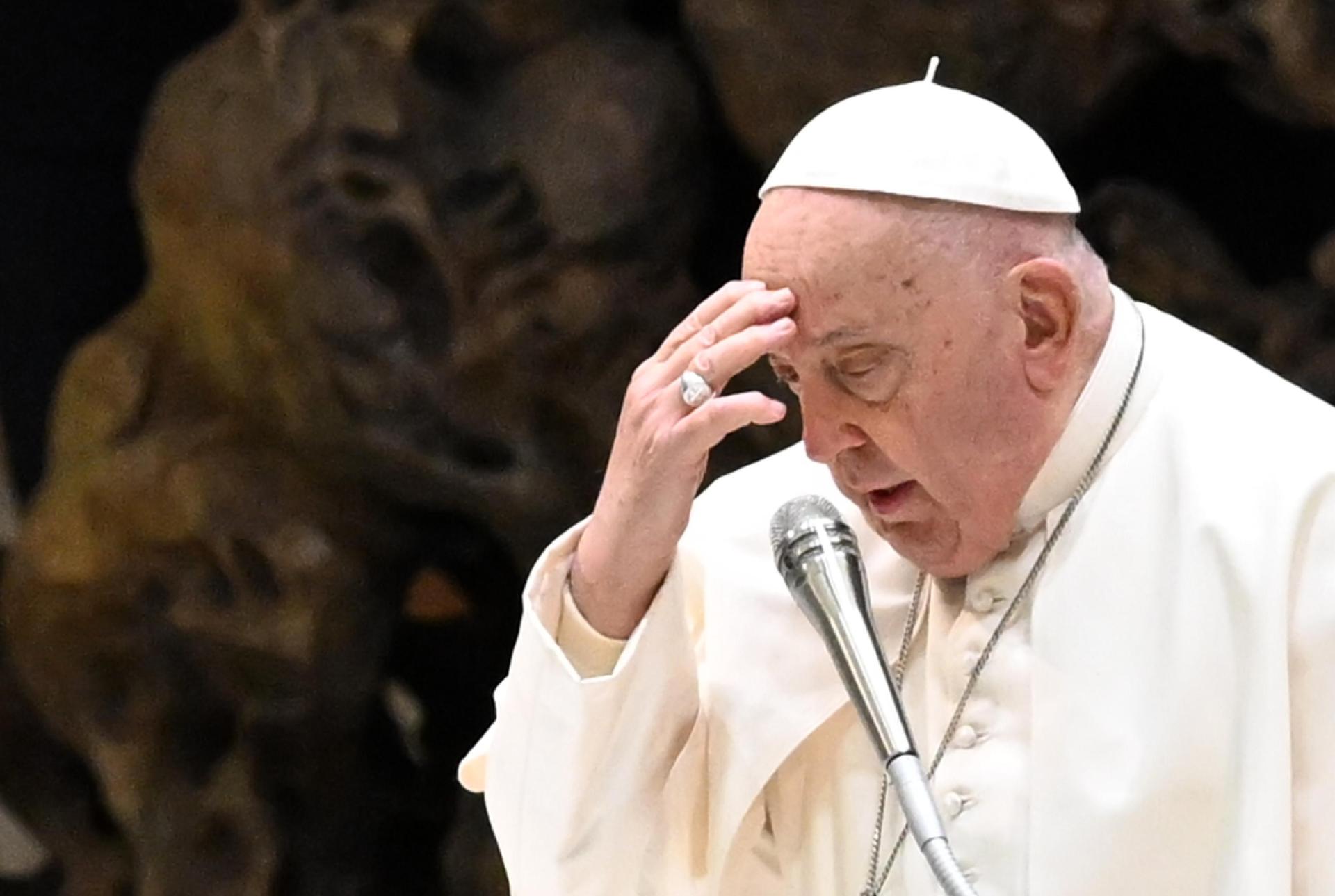 Papa Francisco pide que no se dejen solos a los ancianos en las fiestas navideñas