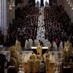 La primera misa en Notre Dame borra la pena del incendio de 2019: “La alegría es máxima”