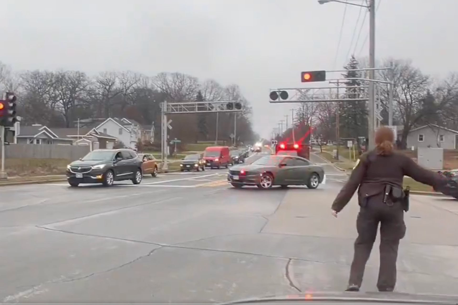 Al menos 3 muertos por tiroteo en escuela cristiana de Wisconsin, en EE.UU.