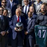Trump recibe en la Casa Blanca a los Eagles, campeones del Super Bowl