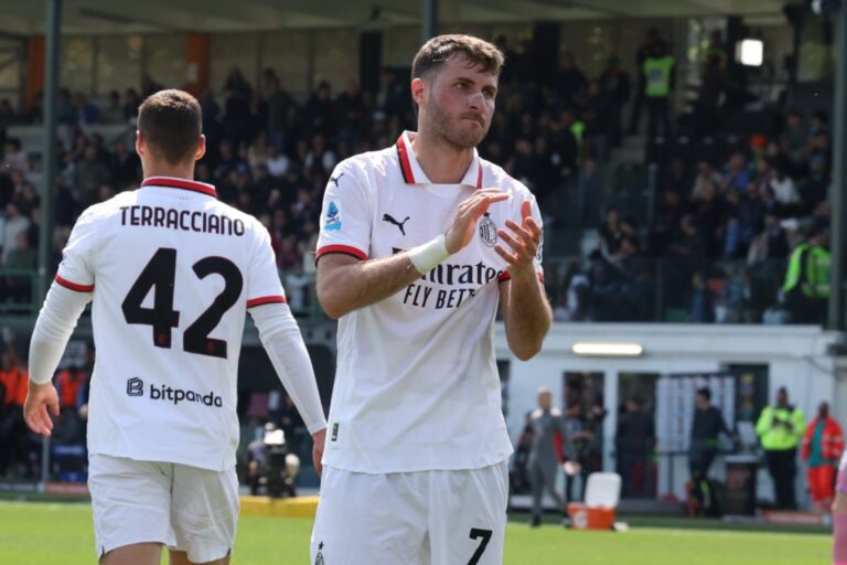 santiago-gimenez-milan